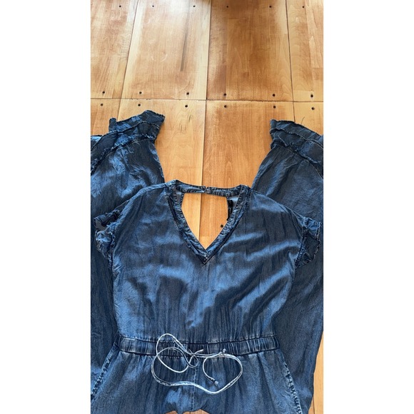 Doe & Rae Blue 100%Tencel Denim Ruffle Hem Wide Leg Jumpsuit Large Cutout Back - Picture 3 of 7